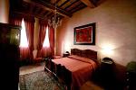 La stanza rossa al b&b Casa dei Tintori a Firenze